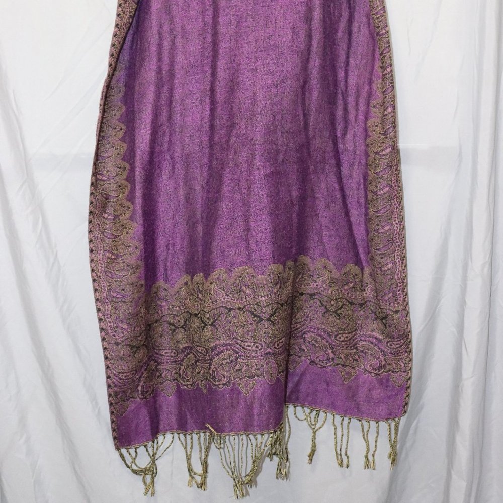 Pashmina scarf
